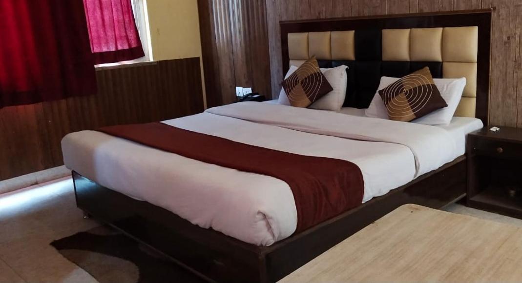 Hotel Apsara , By Soank Hospitality Haridwār Eksteriør bilde
