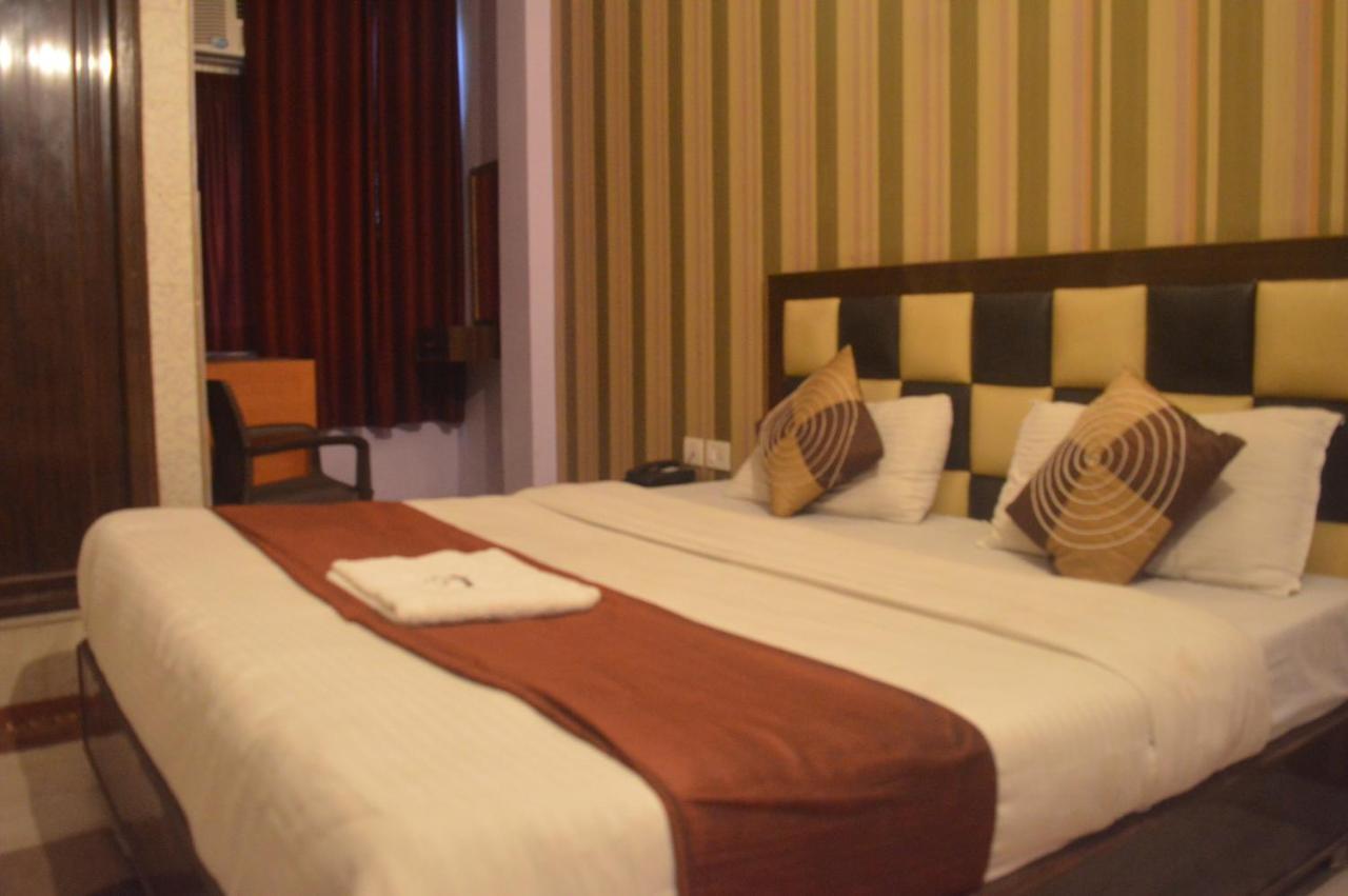 Hotel Apsara , By Soank Hospitality Haridwār Eksteriør bilde