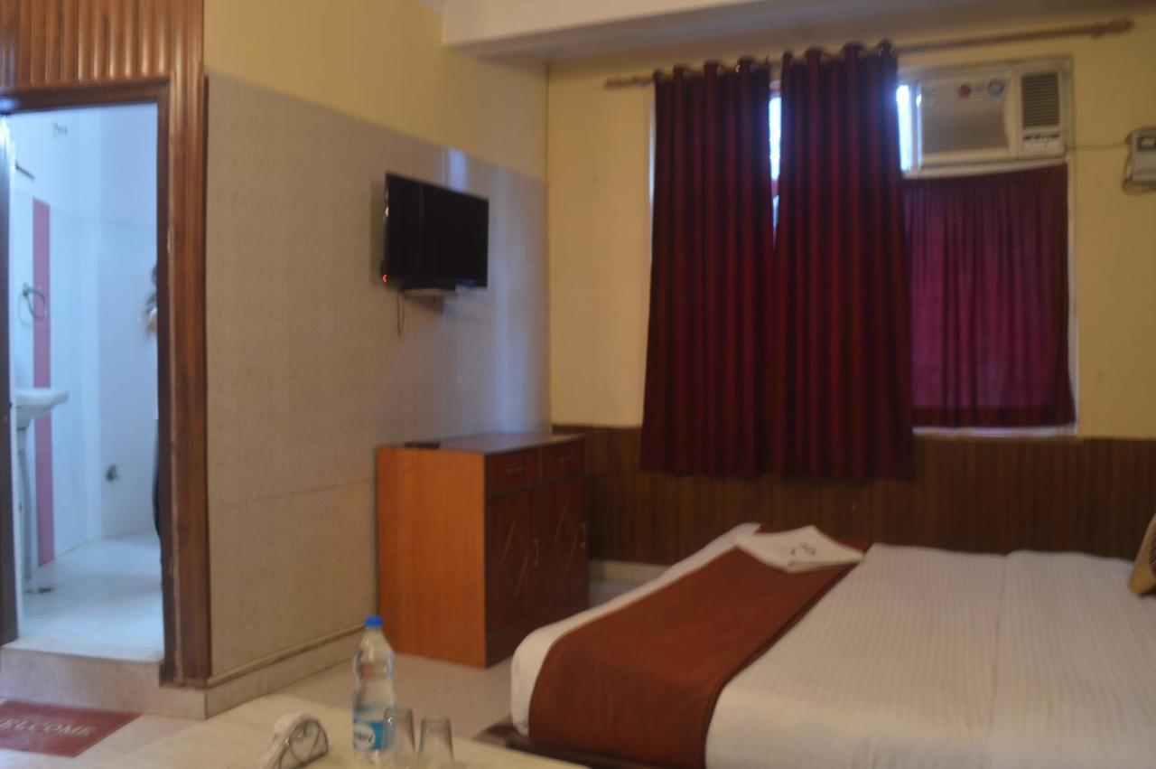 Hotel Apsara , By Soank Hospitality Haridwār Eksteriør bilde