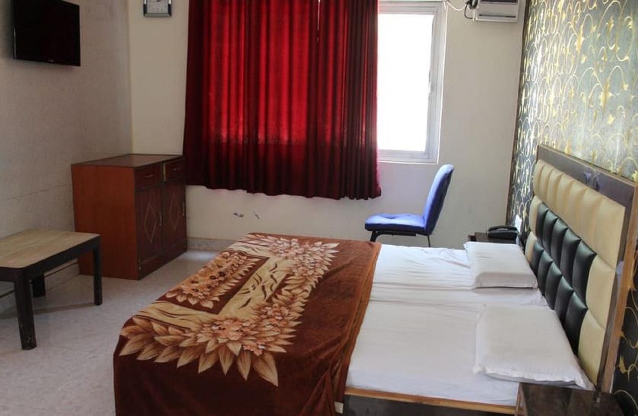 Hotel Apsara , By Soank Hospitality Haridwār Eksteriør bilde